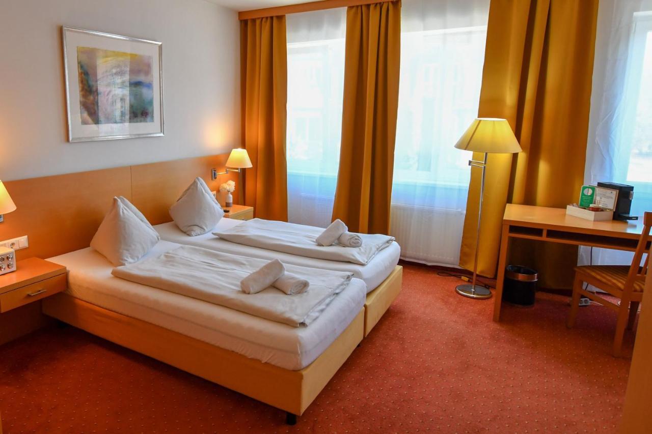 Motel55 - Nettes Hotel Mit Self Check-In In Villach, Warmbad ภายนอก รูปภาพ